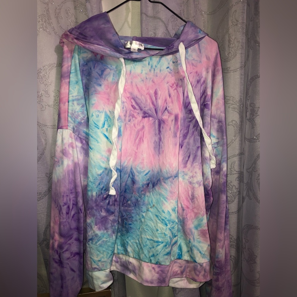 Tie Dye pullover